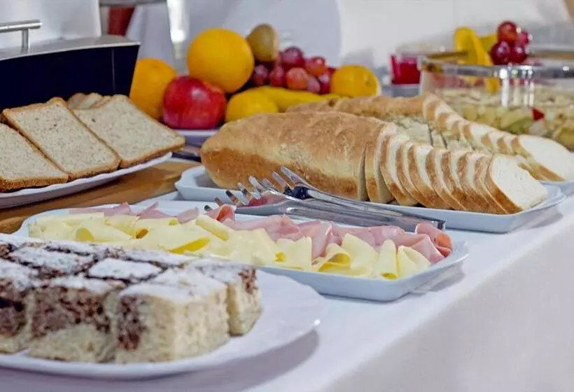 여관 L Hirondelle   Adults Only