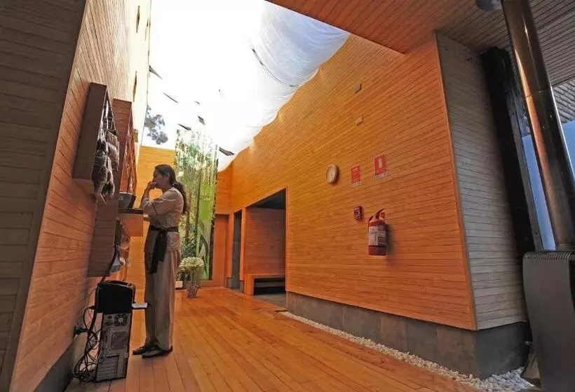 Otel Bosque De Reñaca