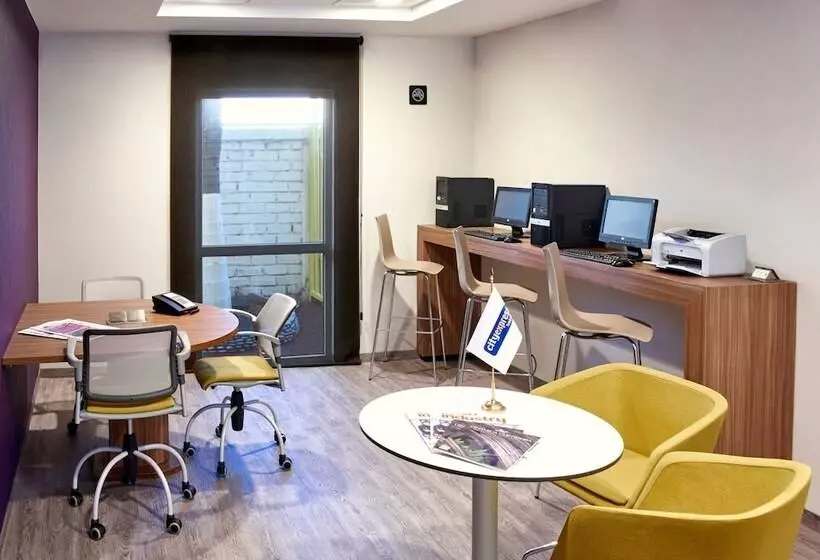 ホテル City Express By Marriott Zacatecas