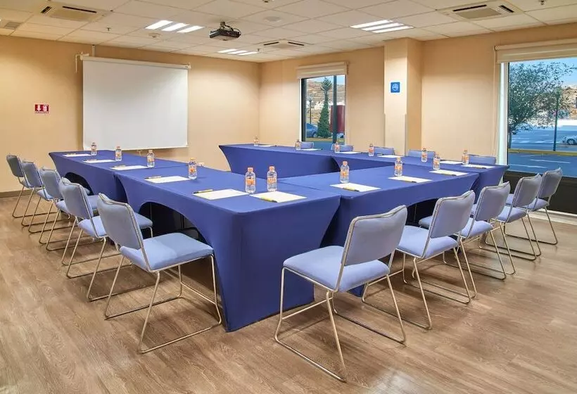 ホテル City Express By Marriott Zacatecas