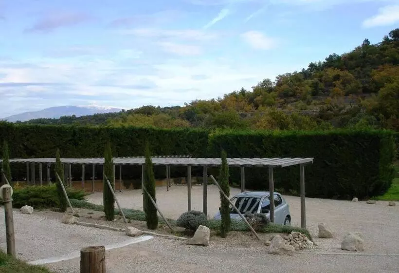 هتل Domaine De La Grange Neuve