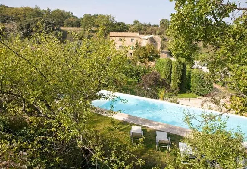 هتل Domaine De La Grange Neuve