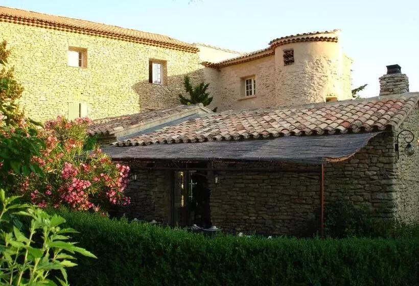 هتل Domaine De La Grange Neuve