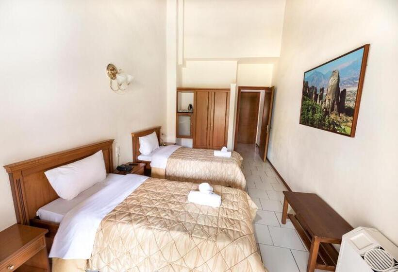 בית מלון כפרי Famissi Eden