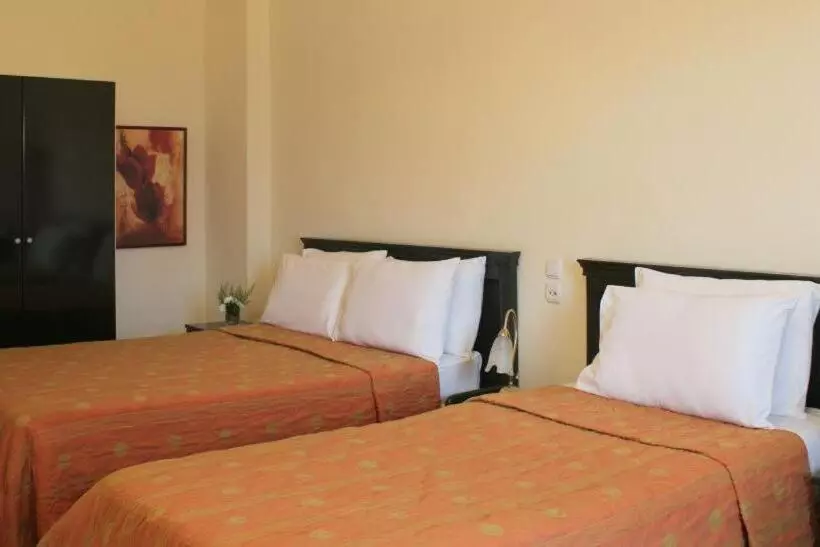 Отель Famissi Eden