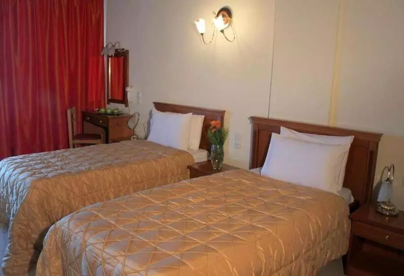 Отель Famissi Eden