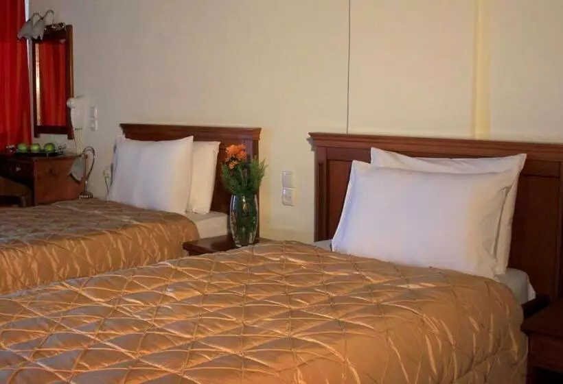 Отель Famissi Eden