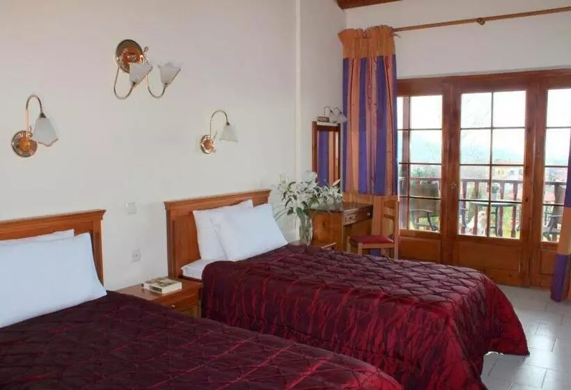 Отель Famissi Eden