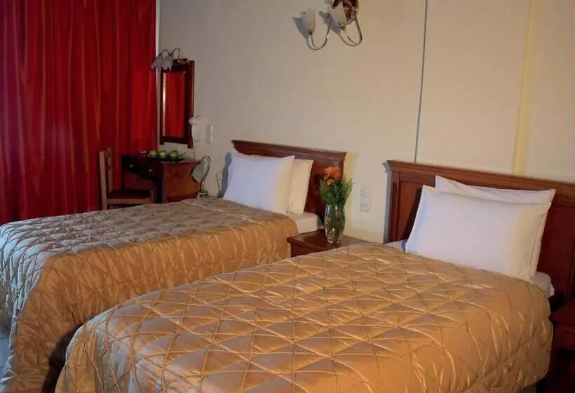 Отель Famissi Eden