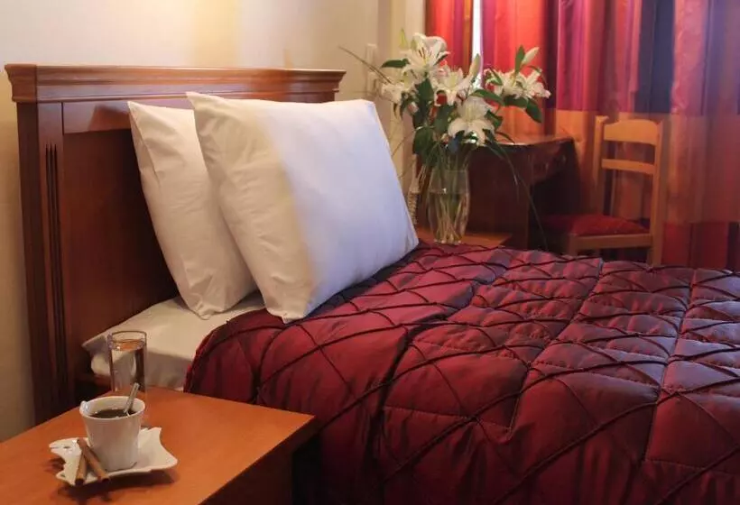 Отель Famissi Eden