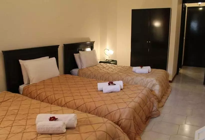 Отель Famissi Eden