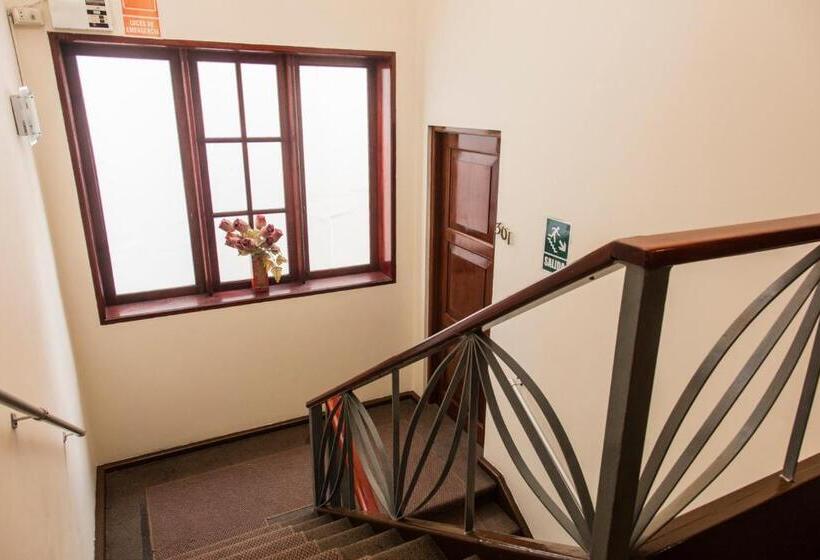 Отель Ferre De Ville