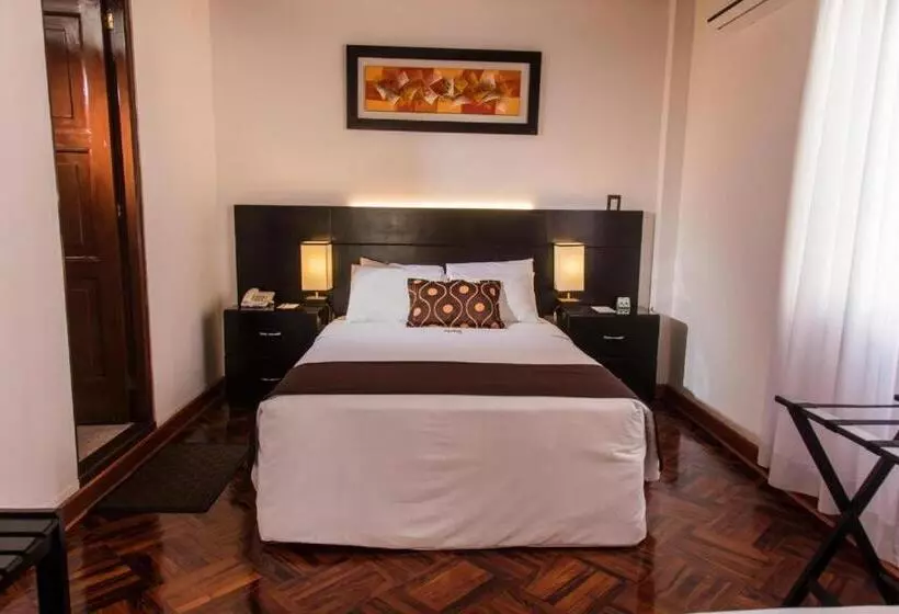 בית מלון כפרי Ferre De Ville