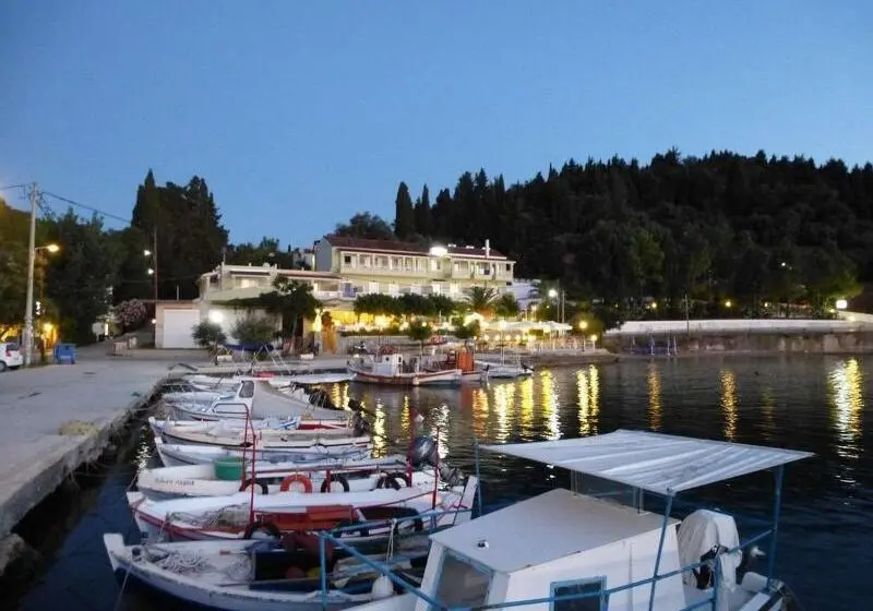 Hotelli Golden Sunset