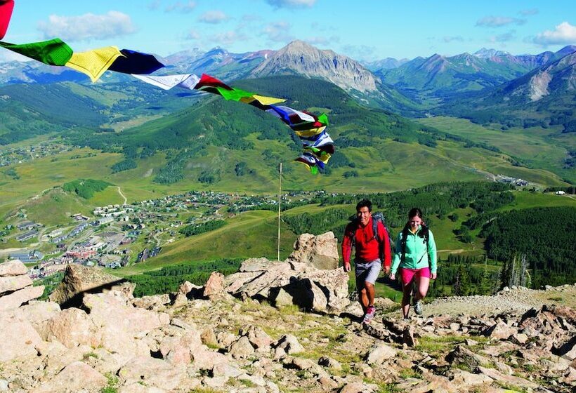 The Grand Lodge Hotel And Suites