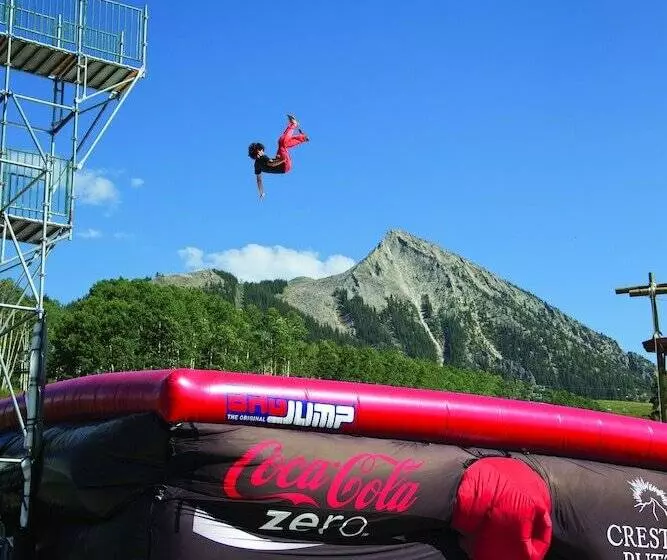 The Grand Lodge Hotel And Suites