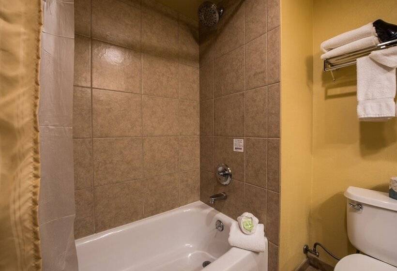 The Grand Lodge Hotel And Suites