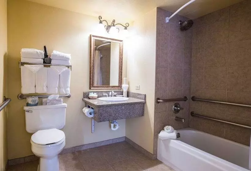 The Grand Lodge Hotel And Suites