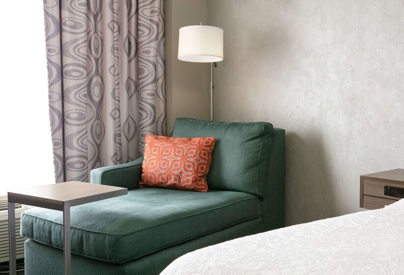 فندق Hampton Inn Council Bluffs