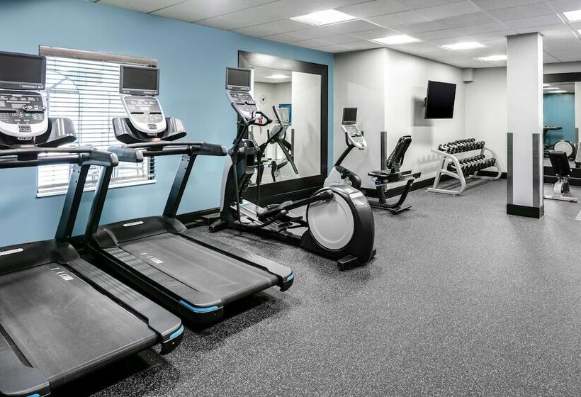 فندق Hampton Inn Council Bluffs