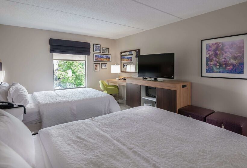 호텔 Hampton Inn Doylestown