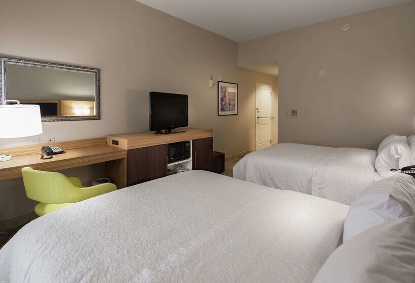 호텔 Hampton Inn Doylestown