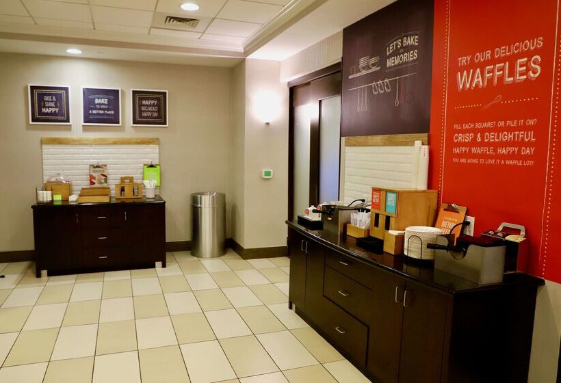 호텔 Hampton Inn Doylestown