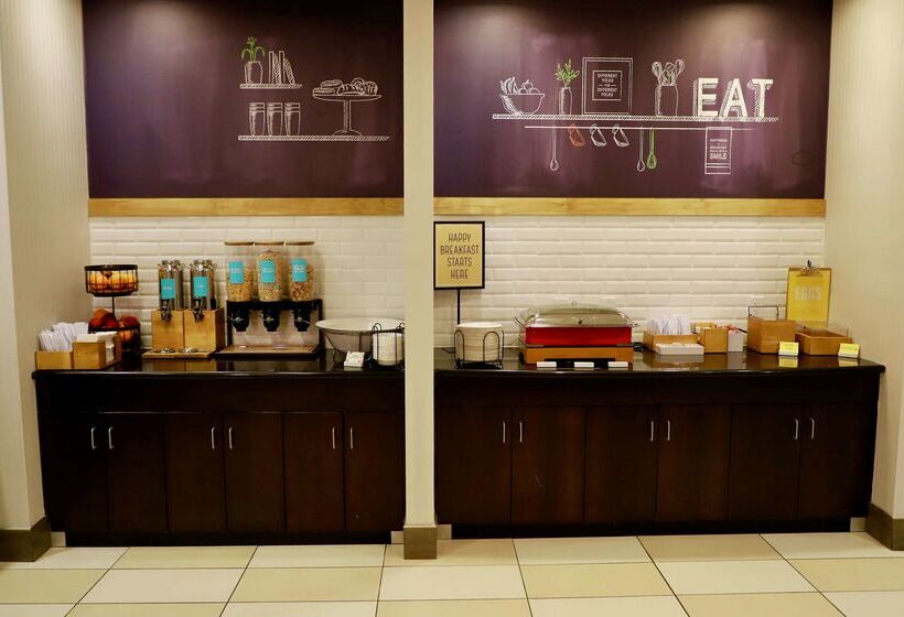 호텔 Hampton Inn Doylestown