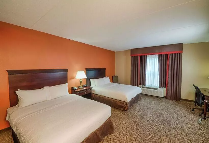 هتل Hampton Inn Spring Lake Fayetteville