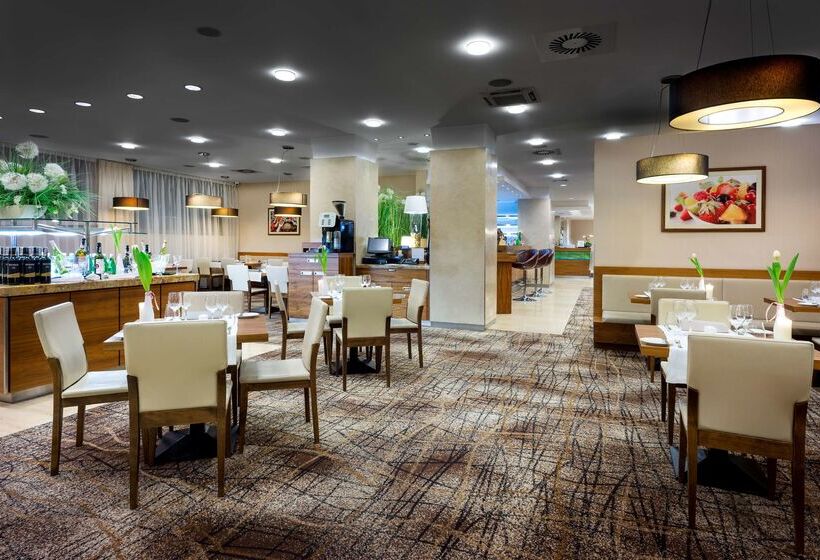호텔 Hilton Garden Inn Krakow