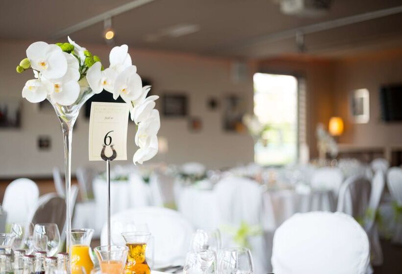 호텔 Hilton Garden Inn Krakow