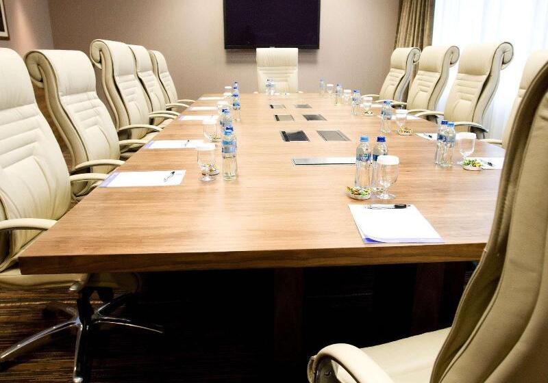 호텔 Hilton Garden Inn Krakow