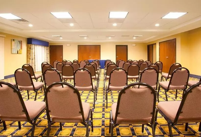 Holiday Inn Express Hotel & Suites Chicago South Lansing, An Ihg