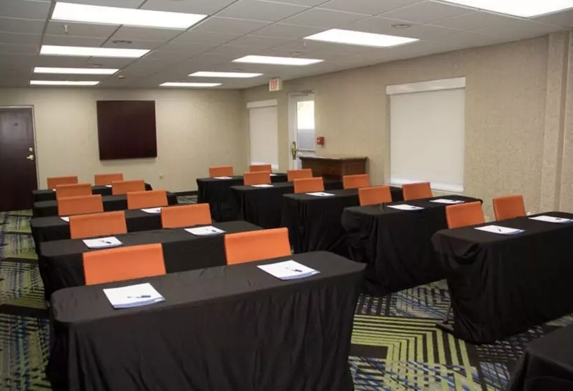 Holiday Inn Express Hotel And Suites Kings Mountain By Ihg