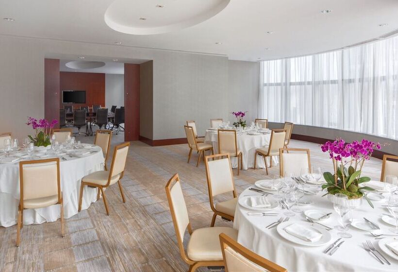 هتل Jw Marriott Marquis Miami