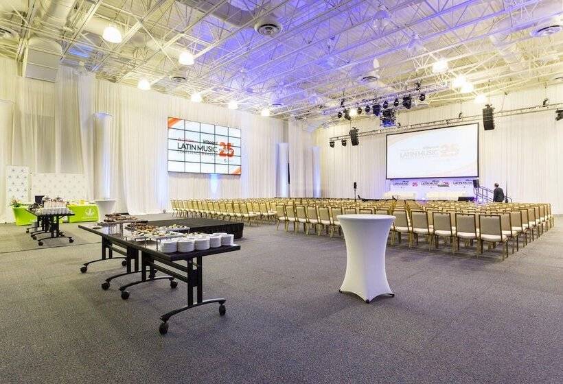 هتل Jw Marriott Marquis Miami