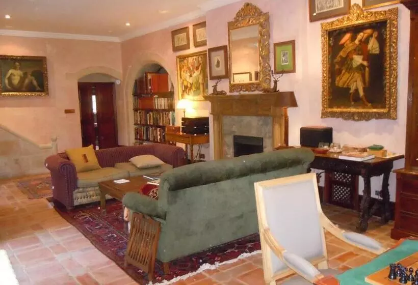 Hotel Palacio Chaves