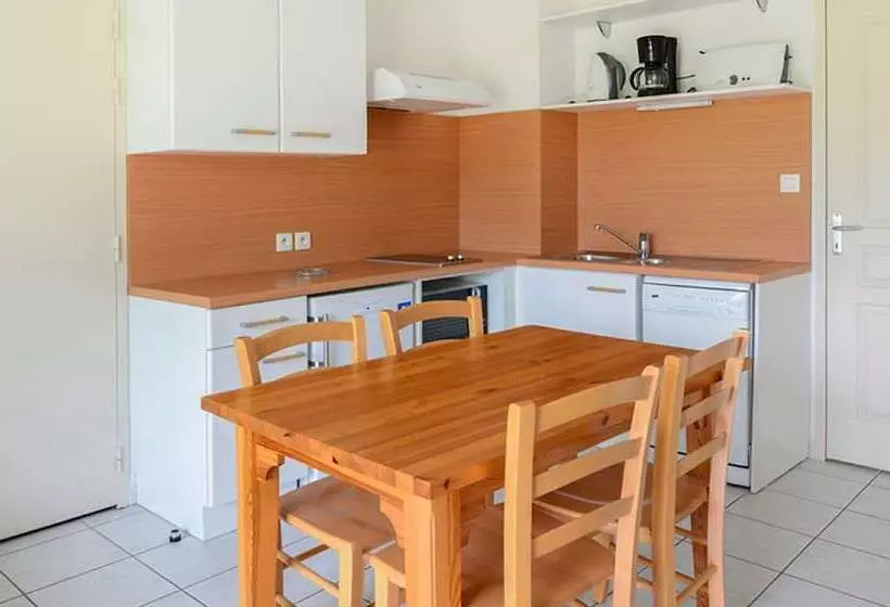 Отель Vacanceole Domaine Du Green