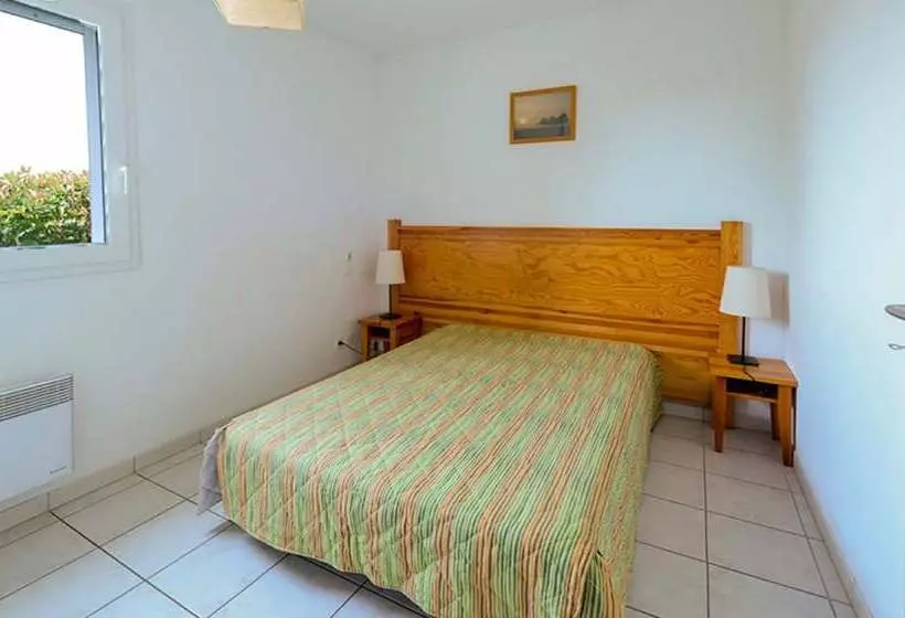 Отель Vacanceole Domaine Du Green