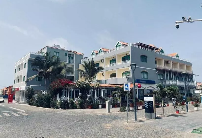 پانسیون Nhaterra