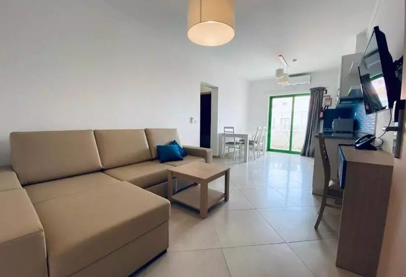 پانسیون Nhaterra