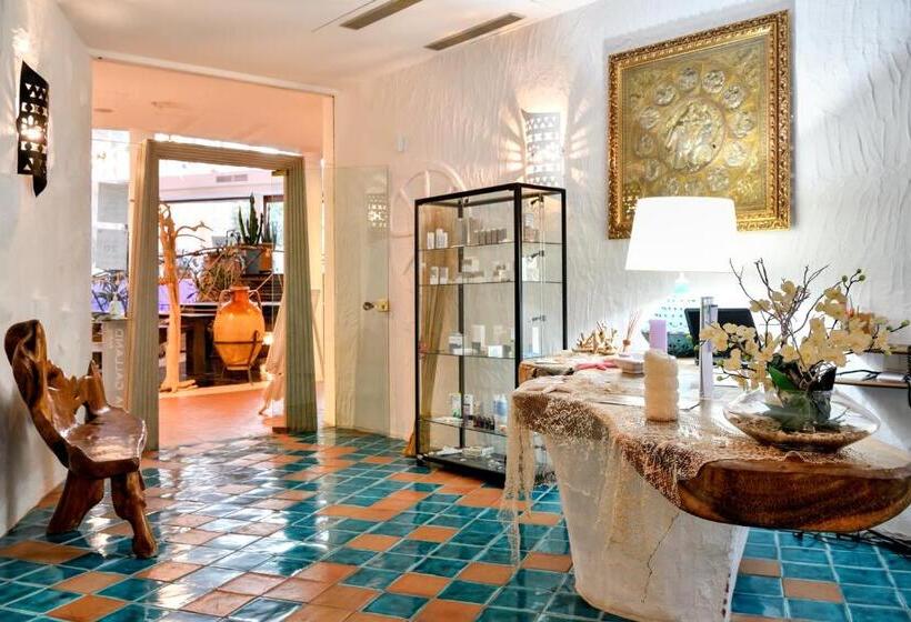 Resort & Spa Baia Caddinas