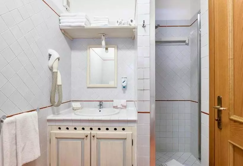 Resort & Spa Baia Caddinas