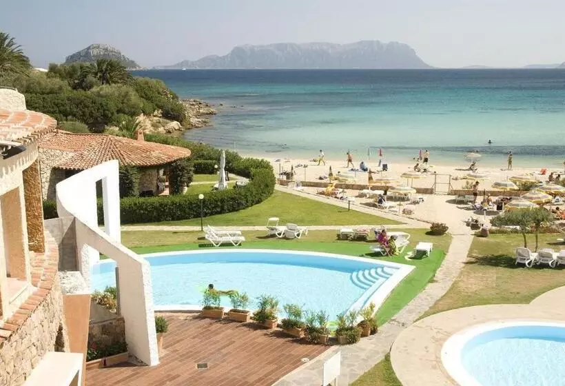 Resort & Spa Baia Caddinas