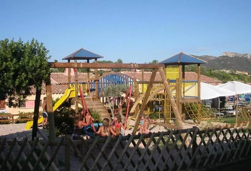 Resort & Spa Baia Caddinas