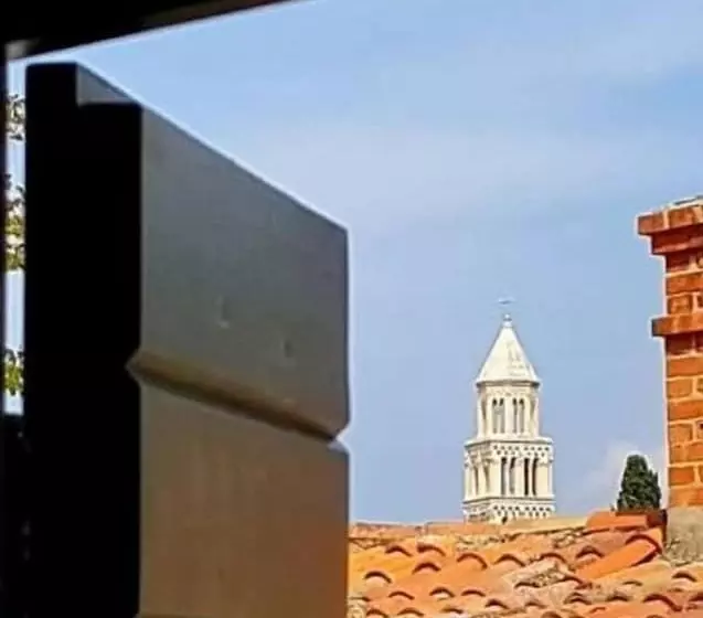 هتل Authentic Luxury Rooms