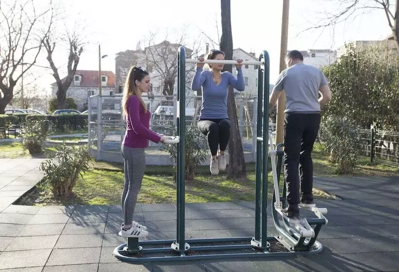 هتل Authentic Luxury Rooms