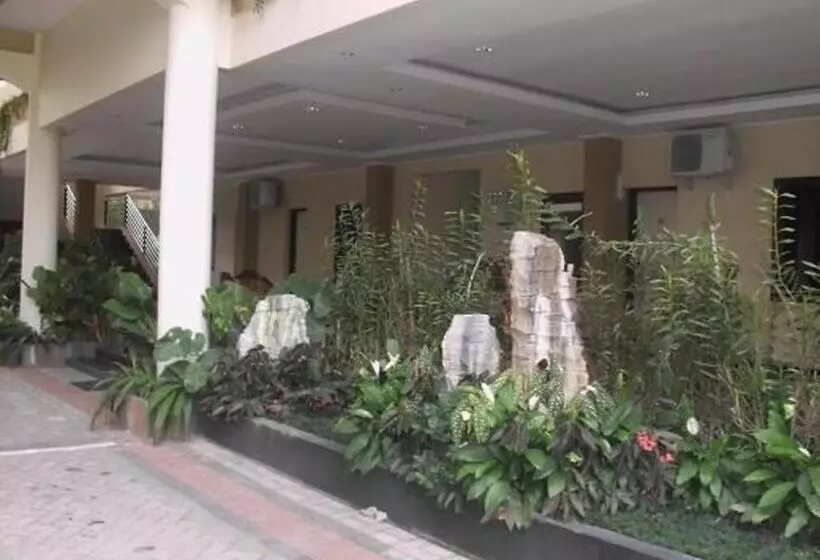 Hotel Grand Mansion Blitar