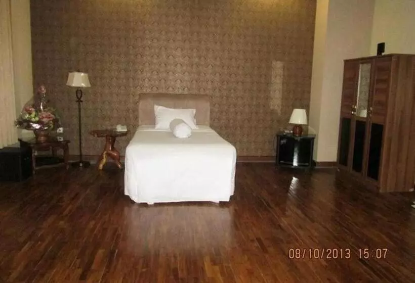 Hotel Grand Mansion Blitar