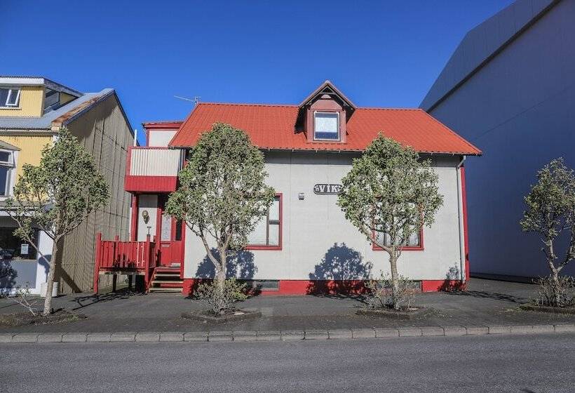 هتل Lava Guesthouse